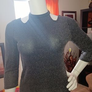 Beautiful form fitting top